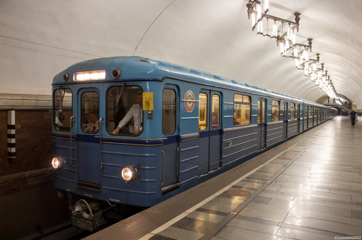 Moskwa, Ezh3 Nr 5807; Moskwa — 86 year Moscow metro anniversary Parade and exhibition of metro cars on 15/05/2021 — 20/05/2021