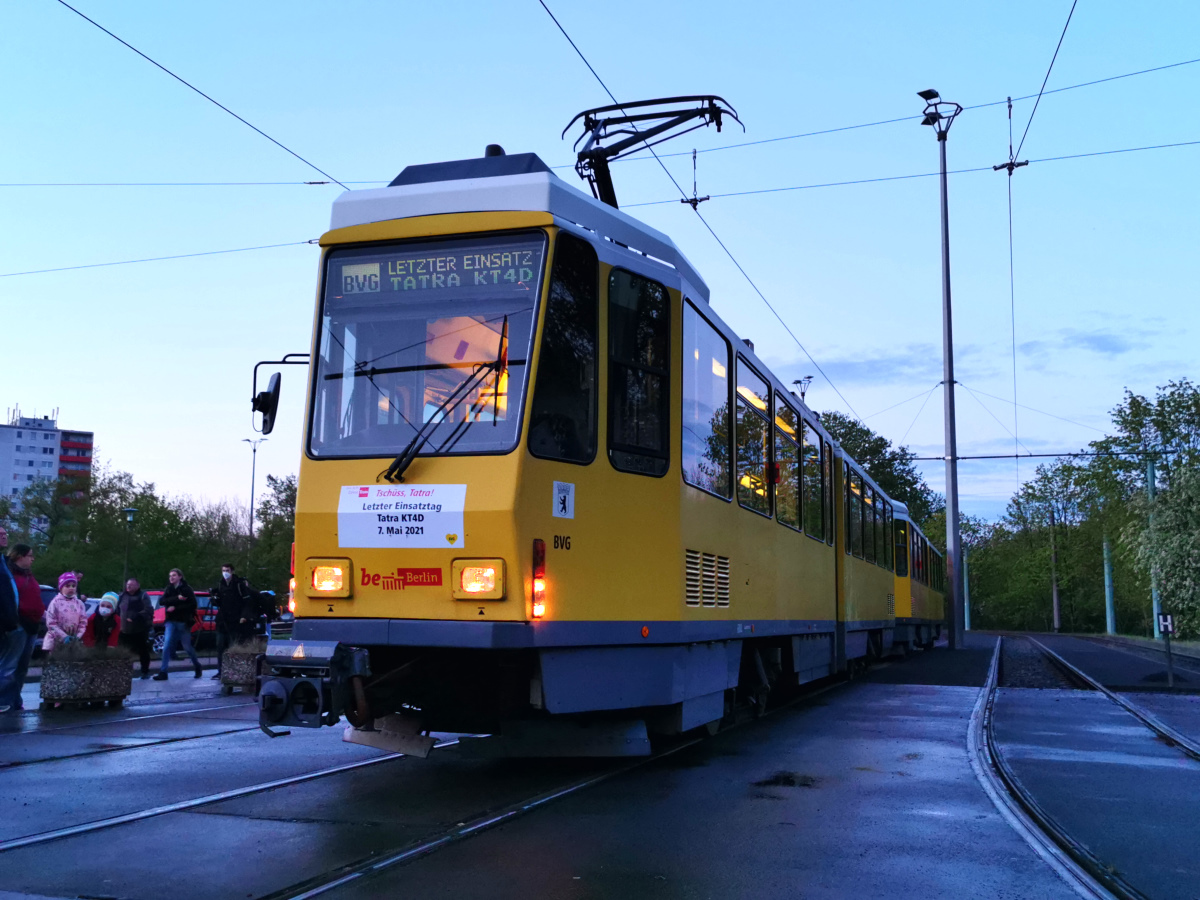 Berlīne, Tatra KT4DM № 6100; Berlīne — Last days of Tatra service • Ende des Tatra-Einsatzes