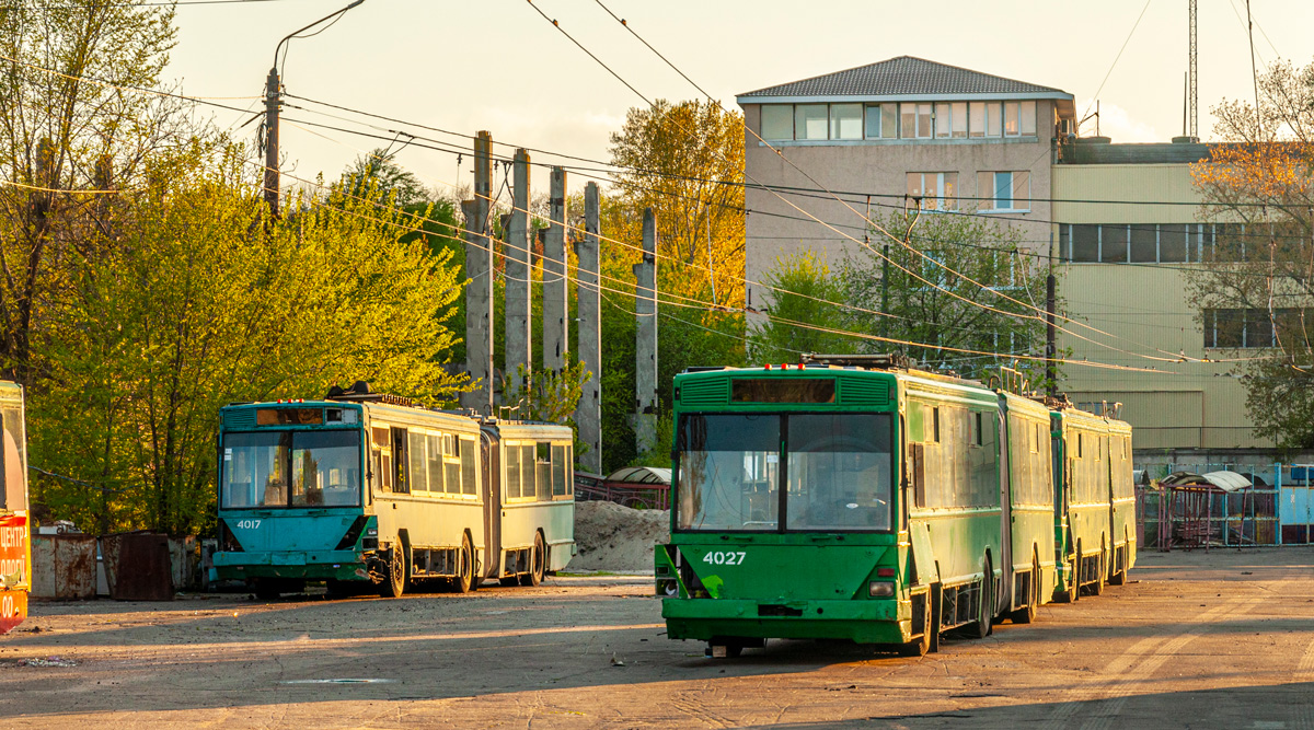 Киев, Киев-12.03 № 4017; Киев, Киев-12.03 № 4027