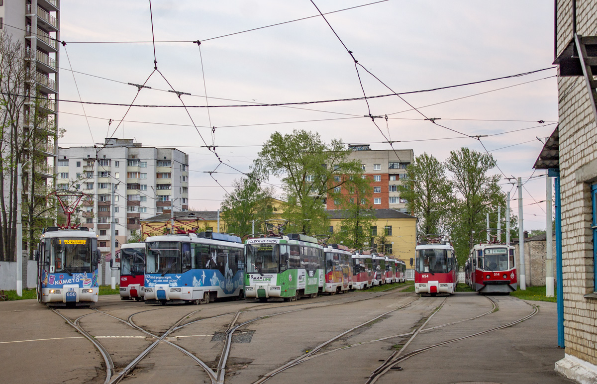 Витебск, БКМ 62103 № 650; Витебск, БКМ 62103 № 653; Витебск, БКМ 62103 № 618; Витебск, БКМ 62103 № 654; Витебск, 71-608КМ № 514