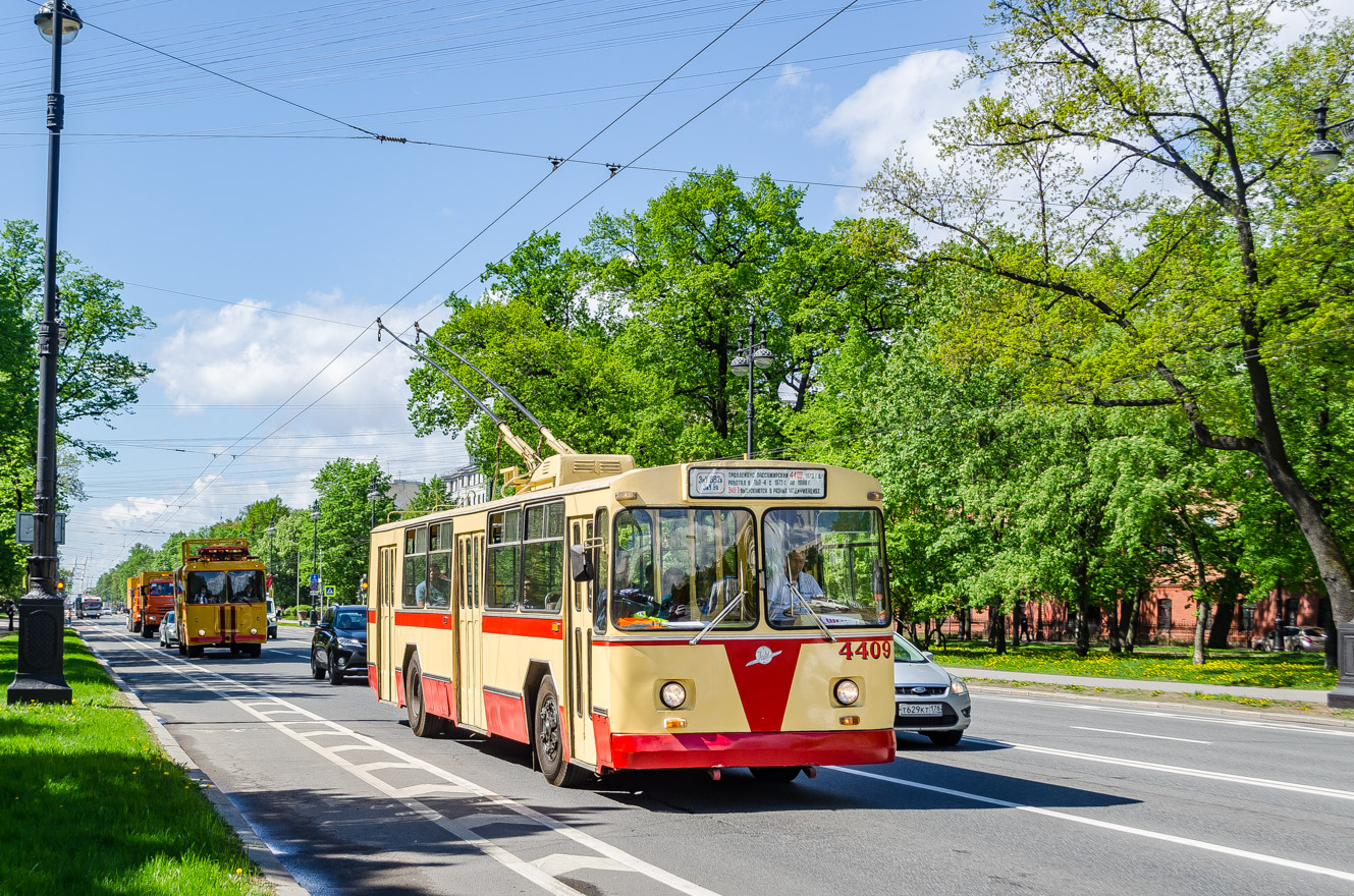 Sankt Petersburg, ZiU-682B Nr 4409; Sankt Petersburg — SPbTransportFest — 2021