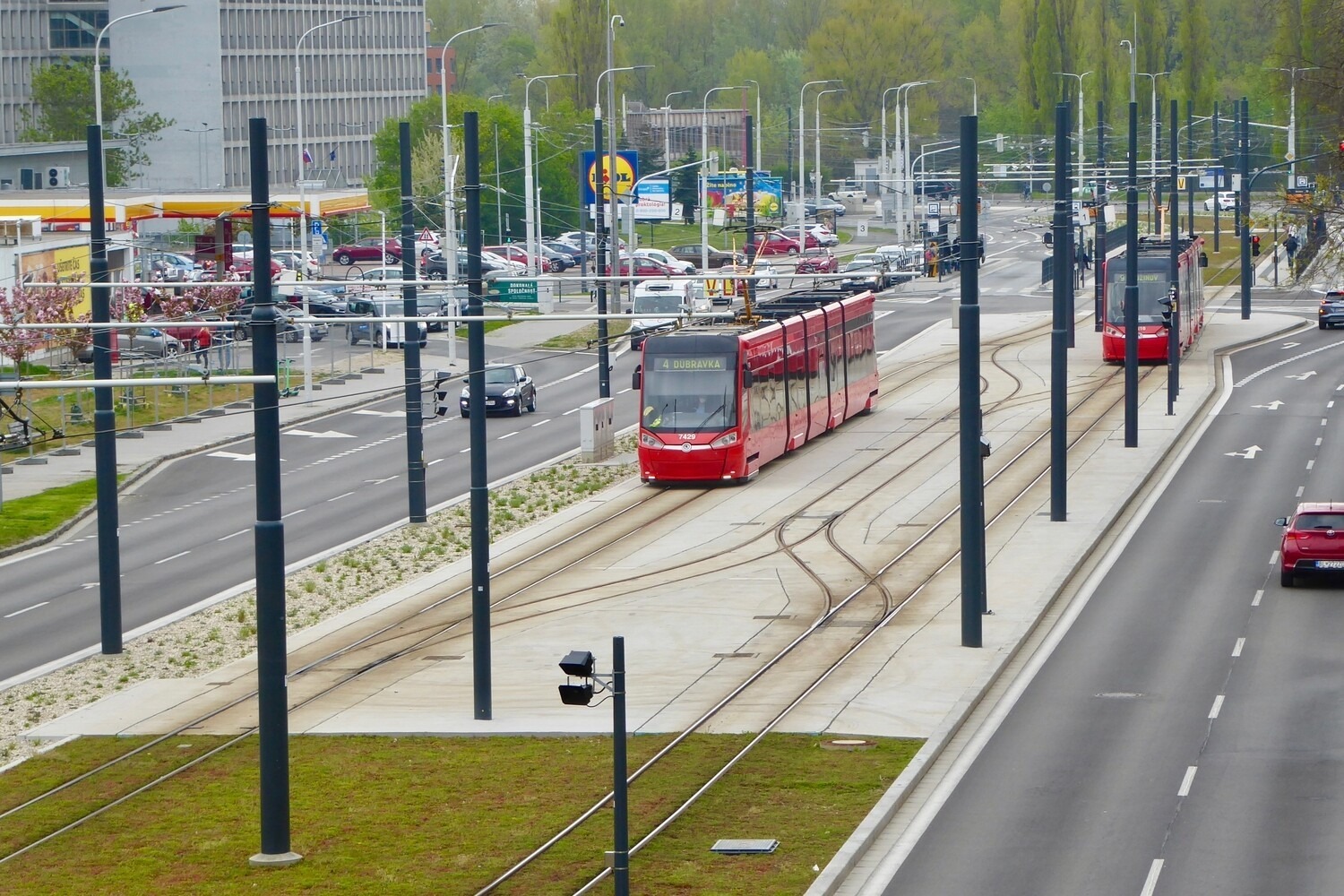 Pozsony, Škoda 29T ForCity Plus — 7429; Pozsony — Tramway Lines and Infrastructure