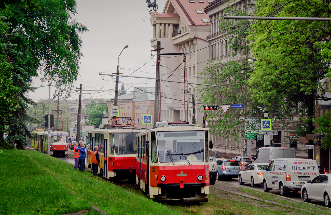 Днепр, Татра-Юг Т6Б5 № 3011