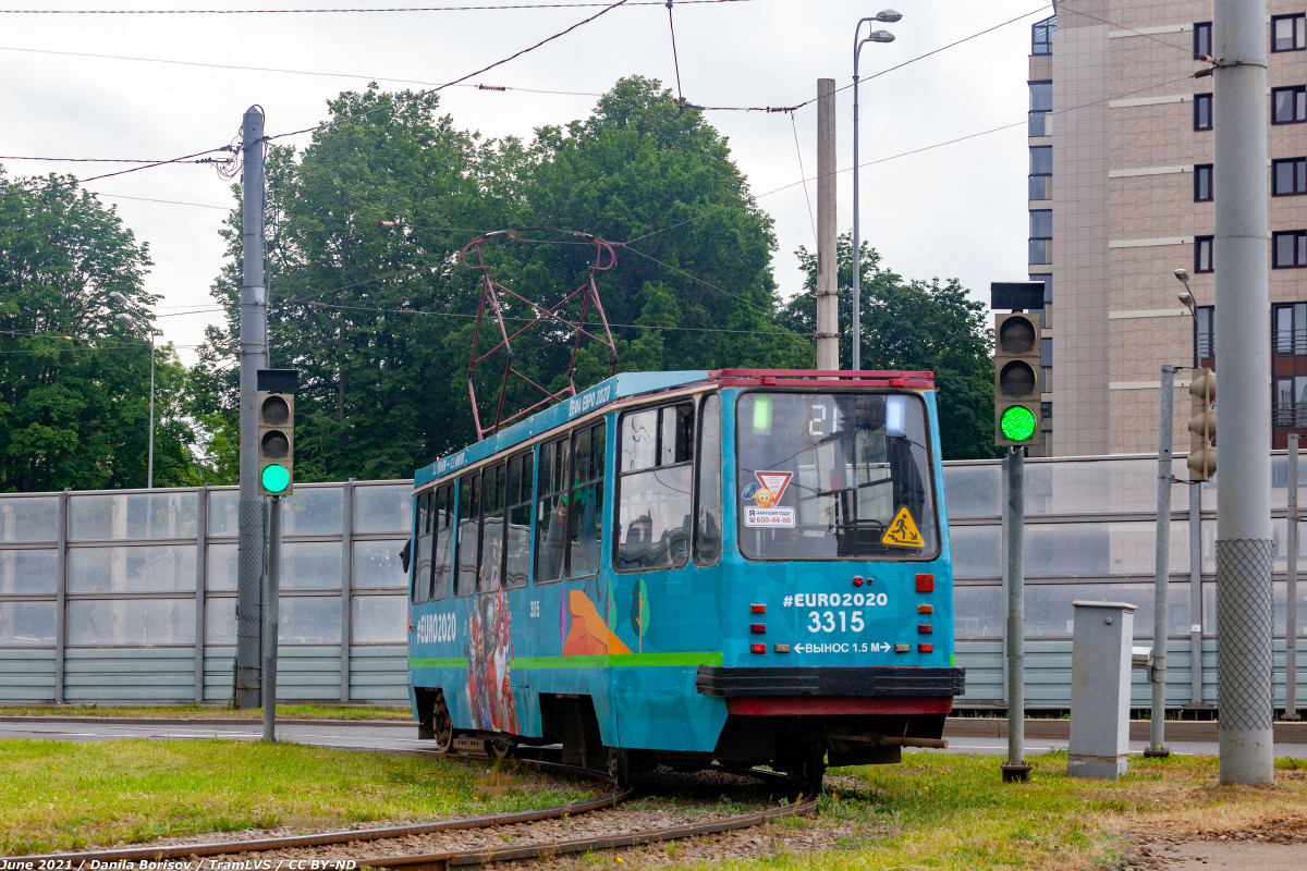 Движение 21 трамвая. Трамвайный вагон лм 99. Лм 99. Трамвай 21 СПБ. Санкт Петербург трамвай 1601.