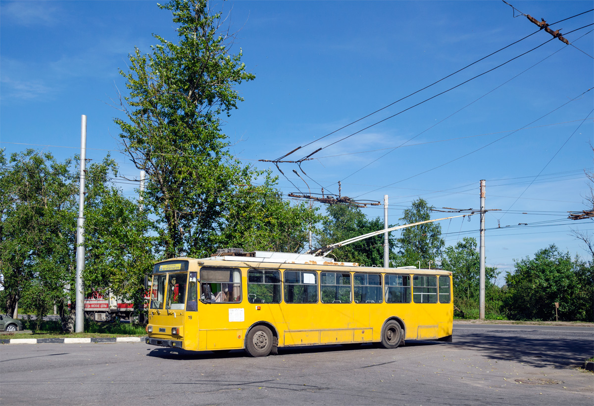 Veliký Novgorod, Škoda 14TrM (VMZ) č. 19