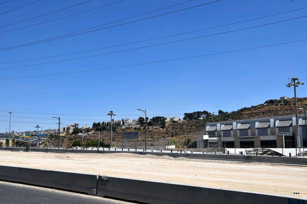 Jeruzalém — Construction of the Blue Line