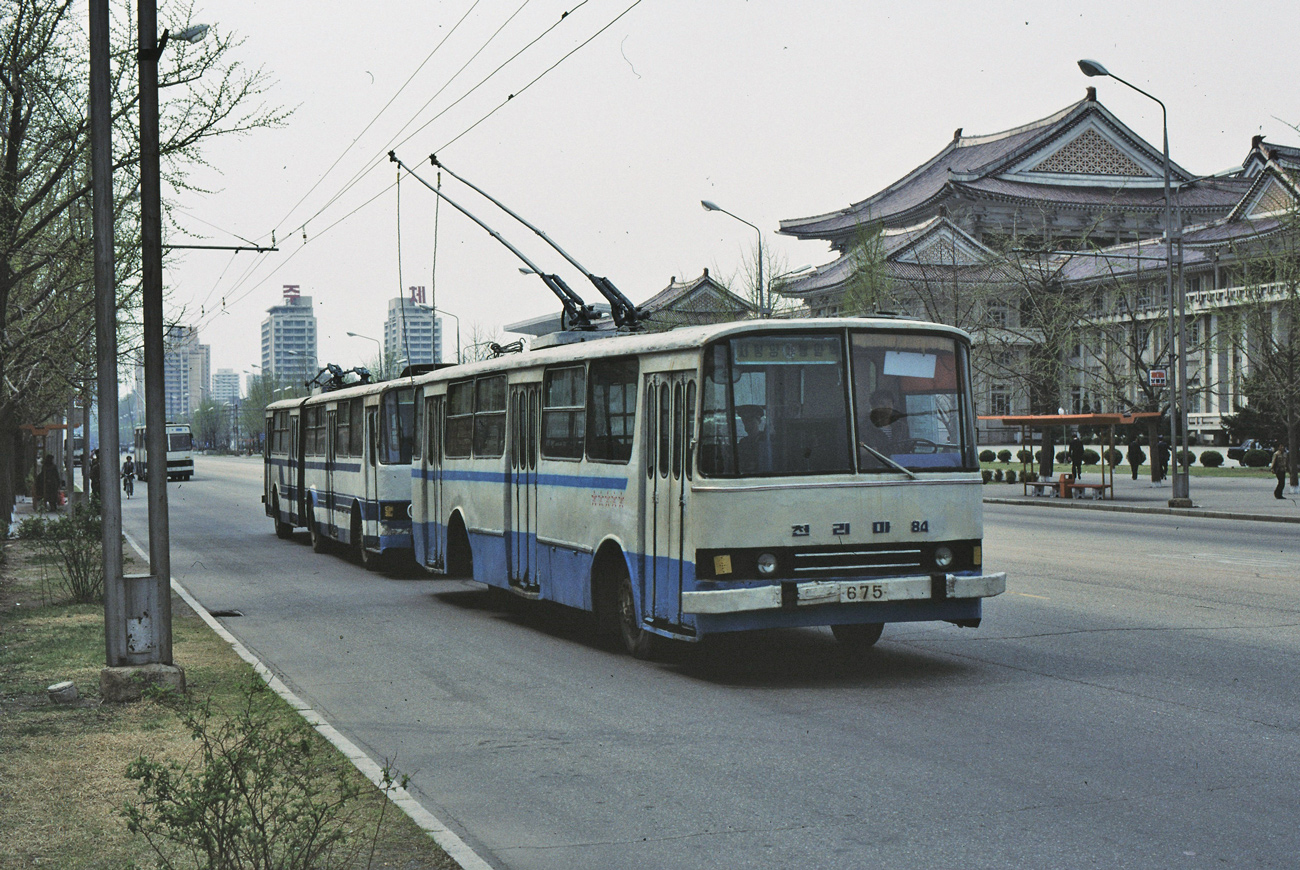 Pyongyang, Chollima 84 nr. 675; Pyongyang — Historical photos — Tramway and Trolleybus (1991+)