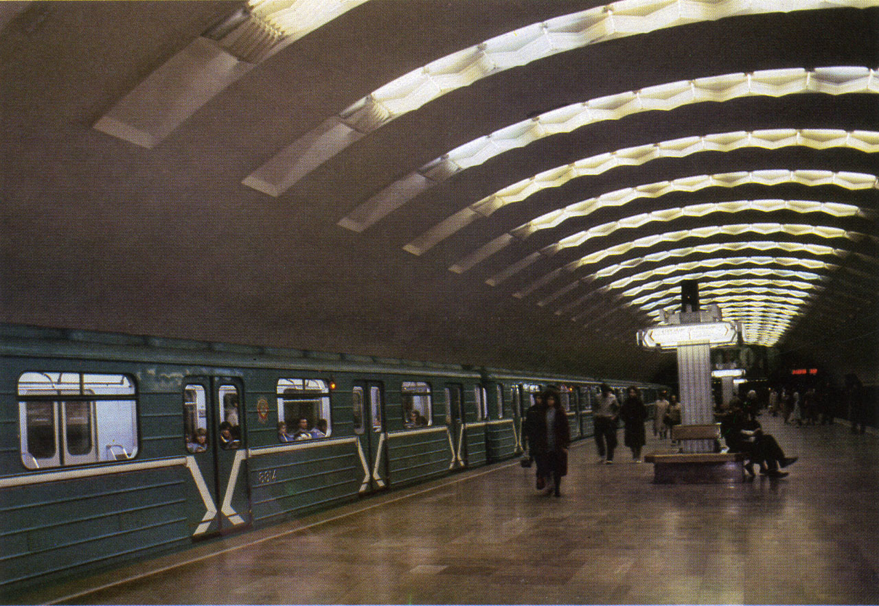 Novosibirsk, 81-717 (LVZ) № 8814; Novosibirsk — Leninskaya Line — Ploshchad Lenina station