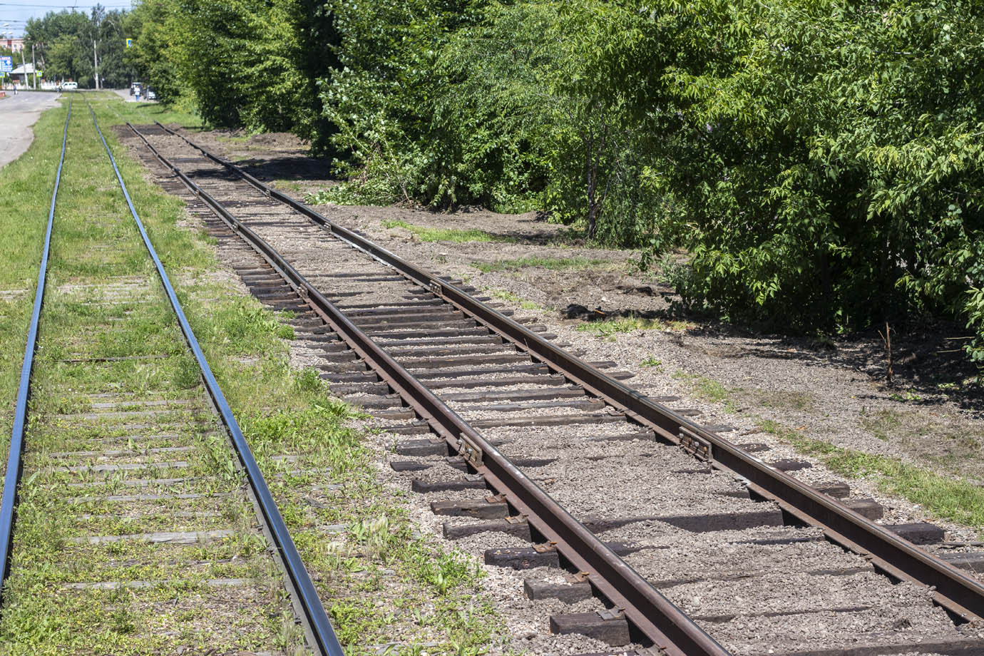 Usolje-Sibiřské — Track Construction and Maintenance