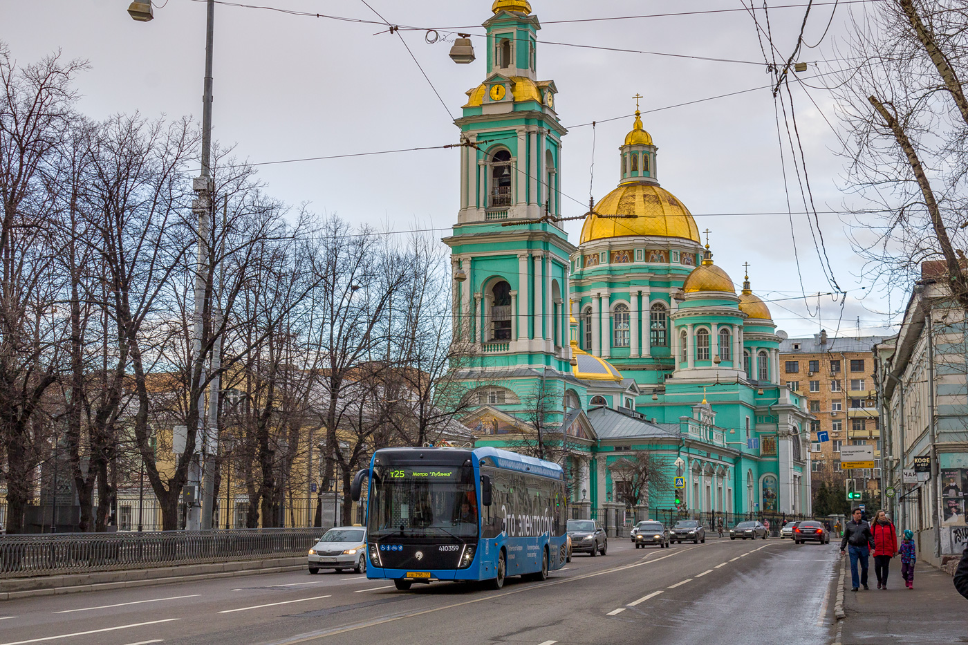 Москва, КАМАЗ-6282 № 410359; Москва — Троллейбусные линии: ЦАО