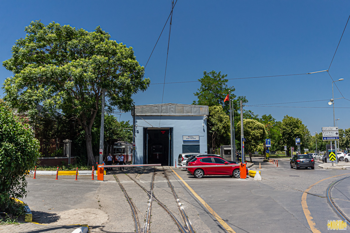 Стамбул — Узкоколейная трамвайная линия T3 (Kadıköy — Moda) — Разные фотографии