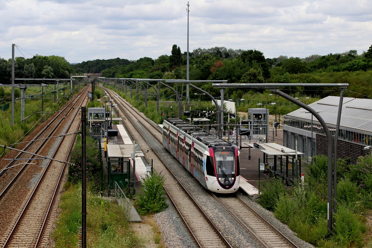 Большой Париж -  Версаль -  Ивелин, Alstom Citadis Dualis № TT 314; Большой Париж -  Версаль -  Ивелин — Tram line T11