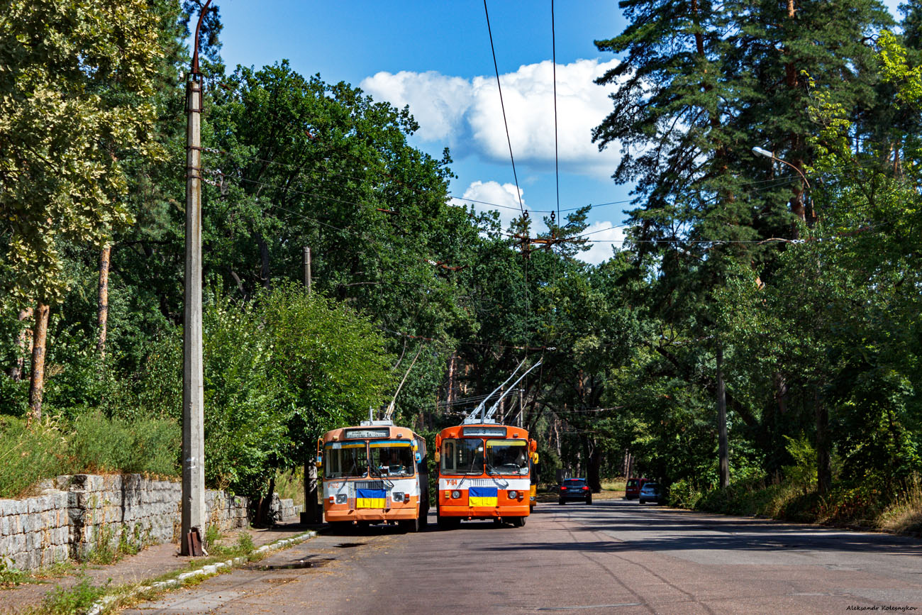 Черкассы, ЗиУ-682ГН № У-2; Черкассы, ЗиУ-682ГН № У-4; Черкассы — Троллейбусные линии и инфраструктура