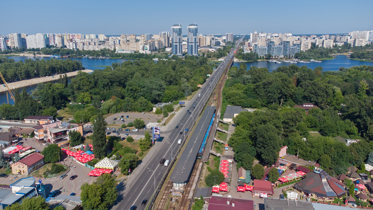 Киев — Метрополитен — Святошинско-Броварская линия