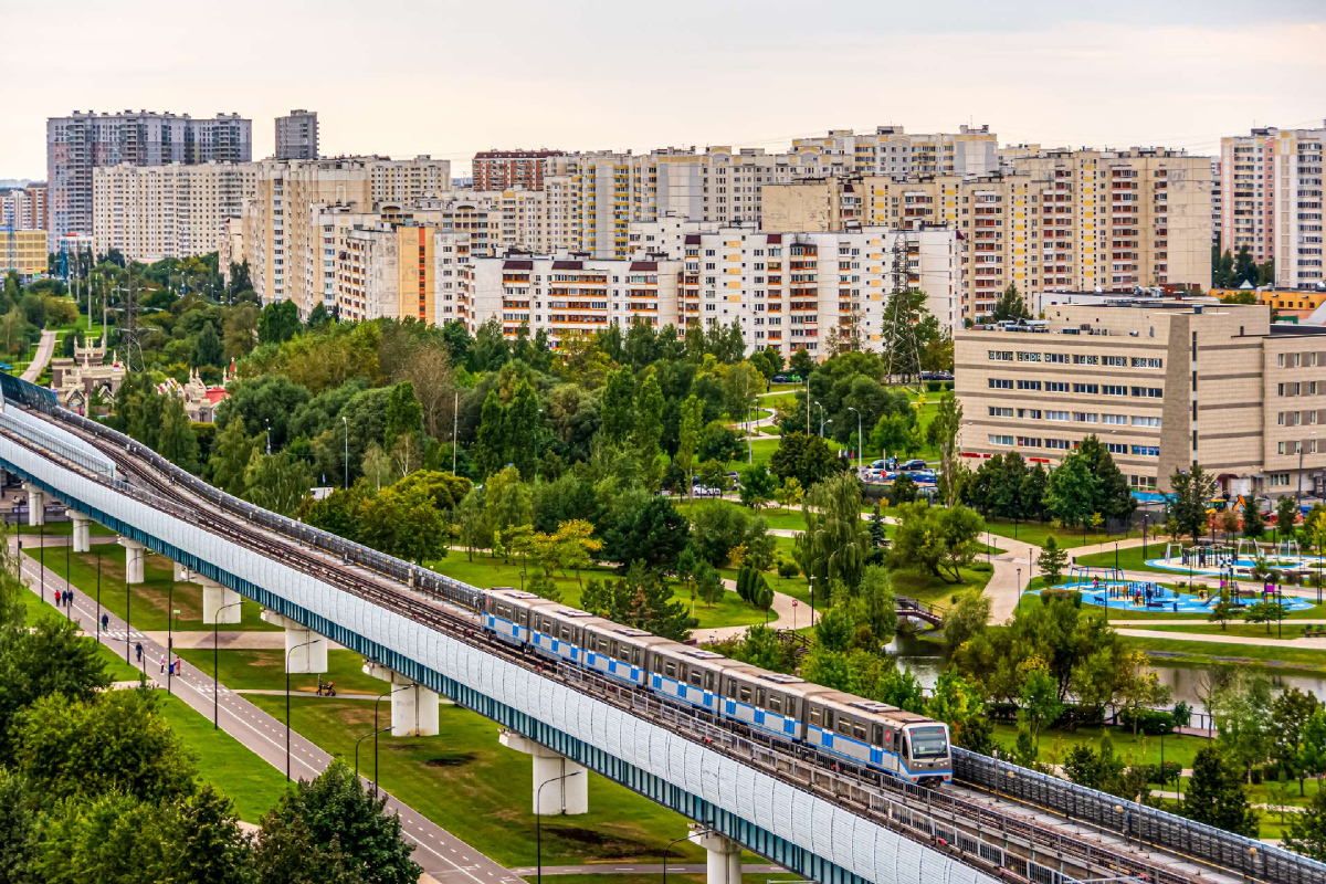 Москва, 81-740.4 «Русич» № 0327; Москва, 81-741.4 «Русич» № 0913; Москва, 81-740.4 «Русич» № 0326; Москва — Метрополитен — [12] Бутовская линия