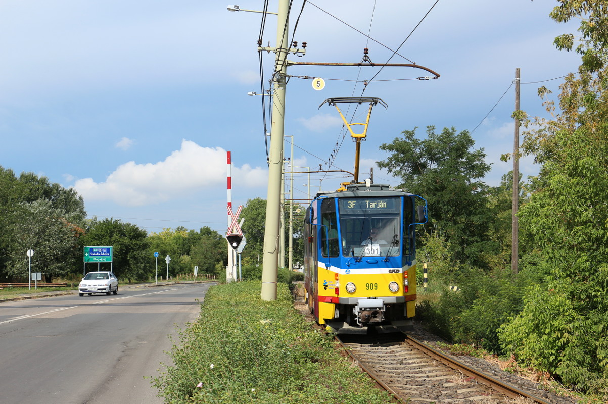 Szeged, Tatra T6A2 № 909