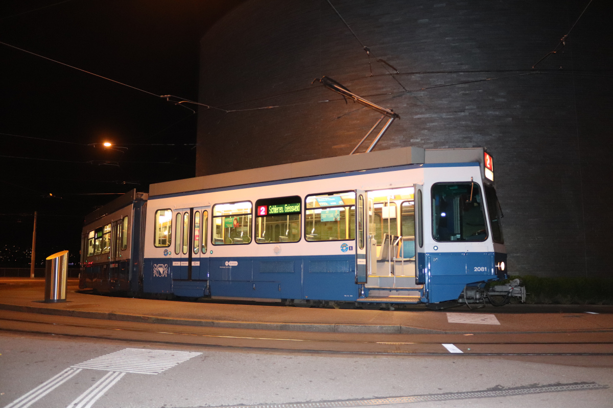Zürich, SWP/SIG/BBC Be 4/6 "Tram 2000" nr. 2081