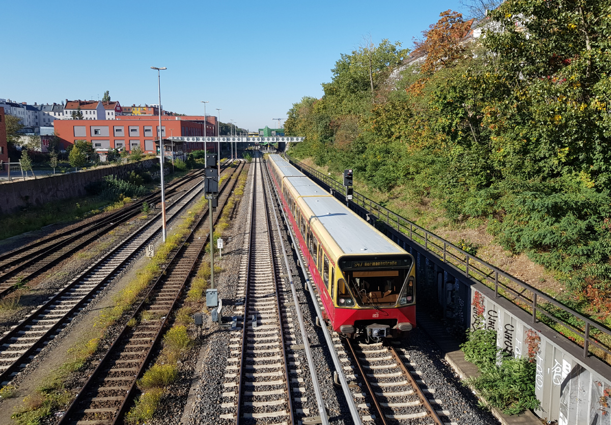 Берлін — Городские электропоезда S-Bahn