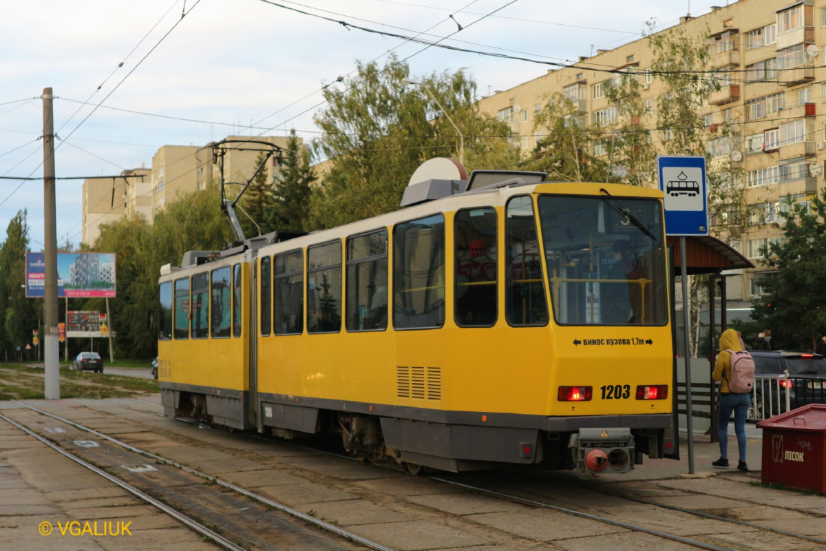 Львов, Tatra KT4DM № 1203