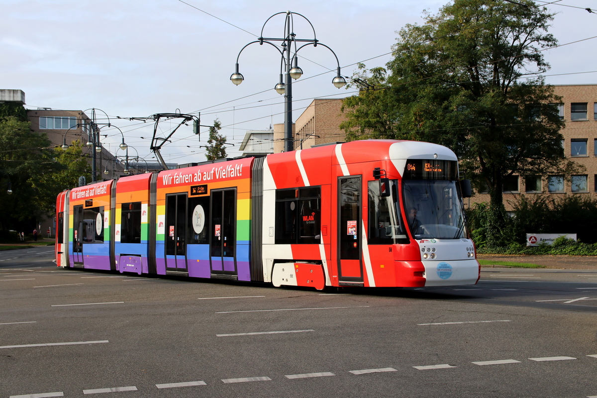 Крефельд, Bombardier Flexity Outlook № 666