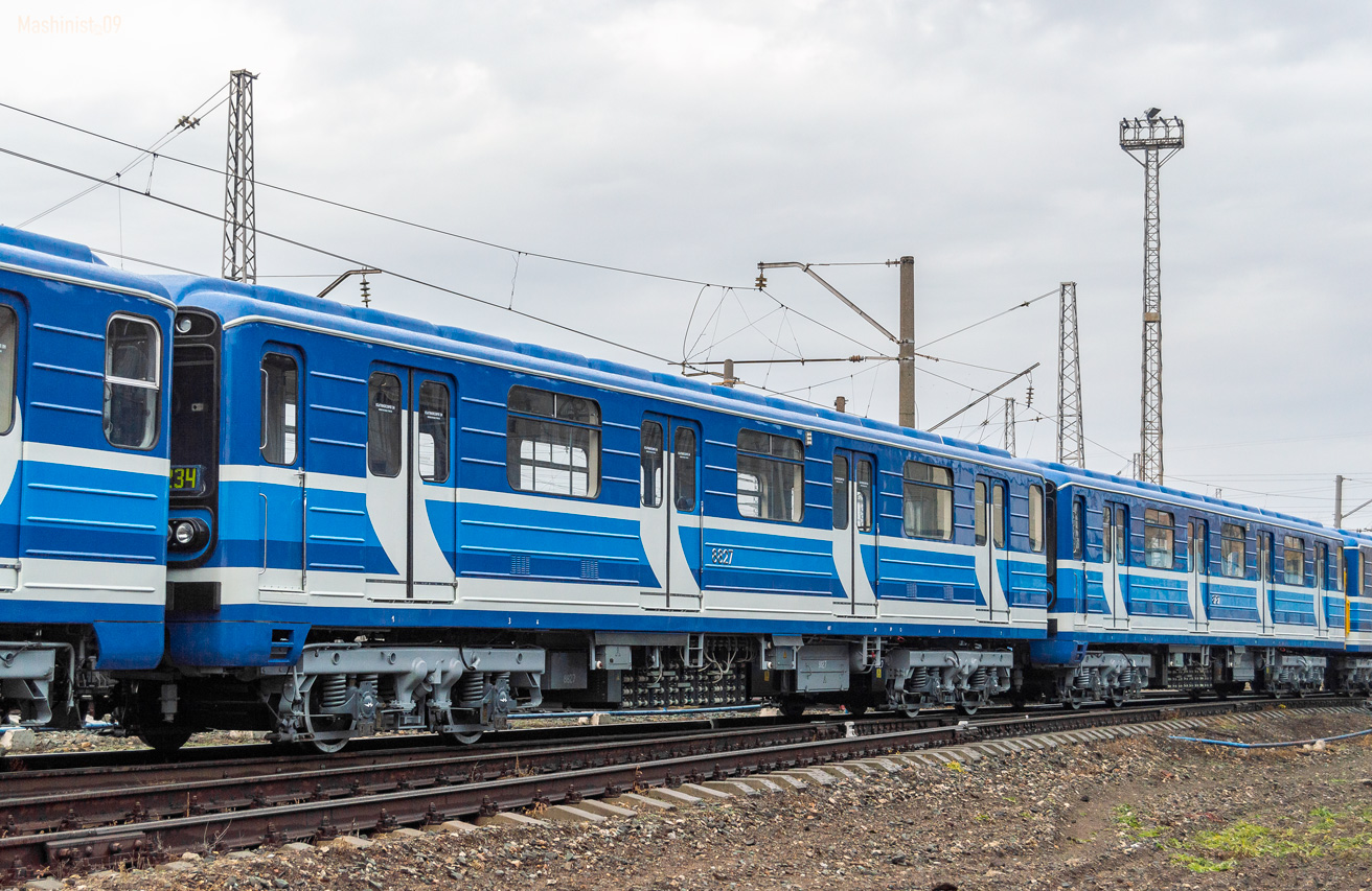 Samara, 81-717 (LVZ) # 8827; Samara — Transportation of subway cars by railway