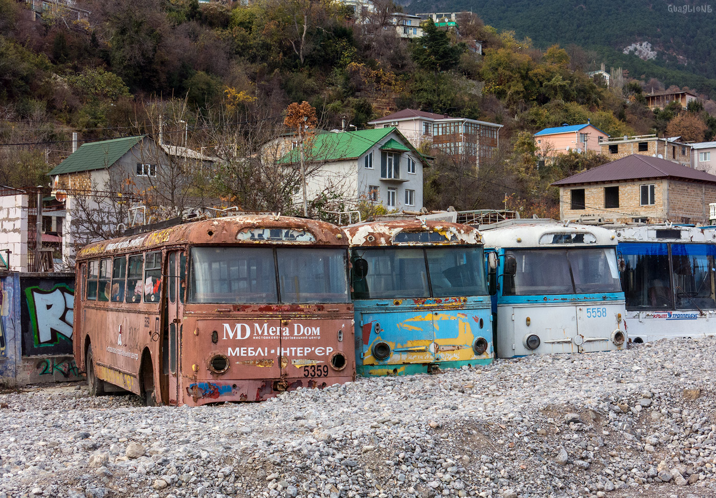 Крымский троллейбус, Škoda 9Tr16 № 5359; Крымский троллейбус, Škoda 9Tr16 № 5361; Крымский троллейбус, Škoda 9Tr21 № 5558; Крымский троллейбус — Последствия наводнения в Ялте 18 июня 2021 года.