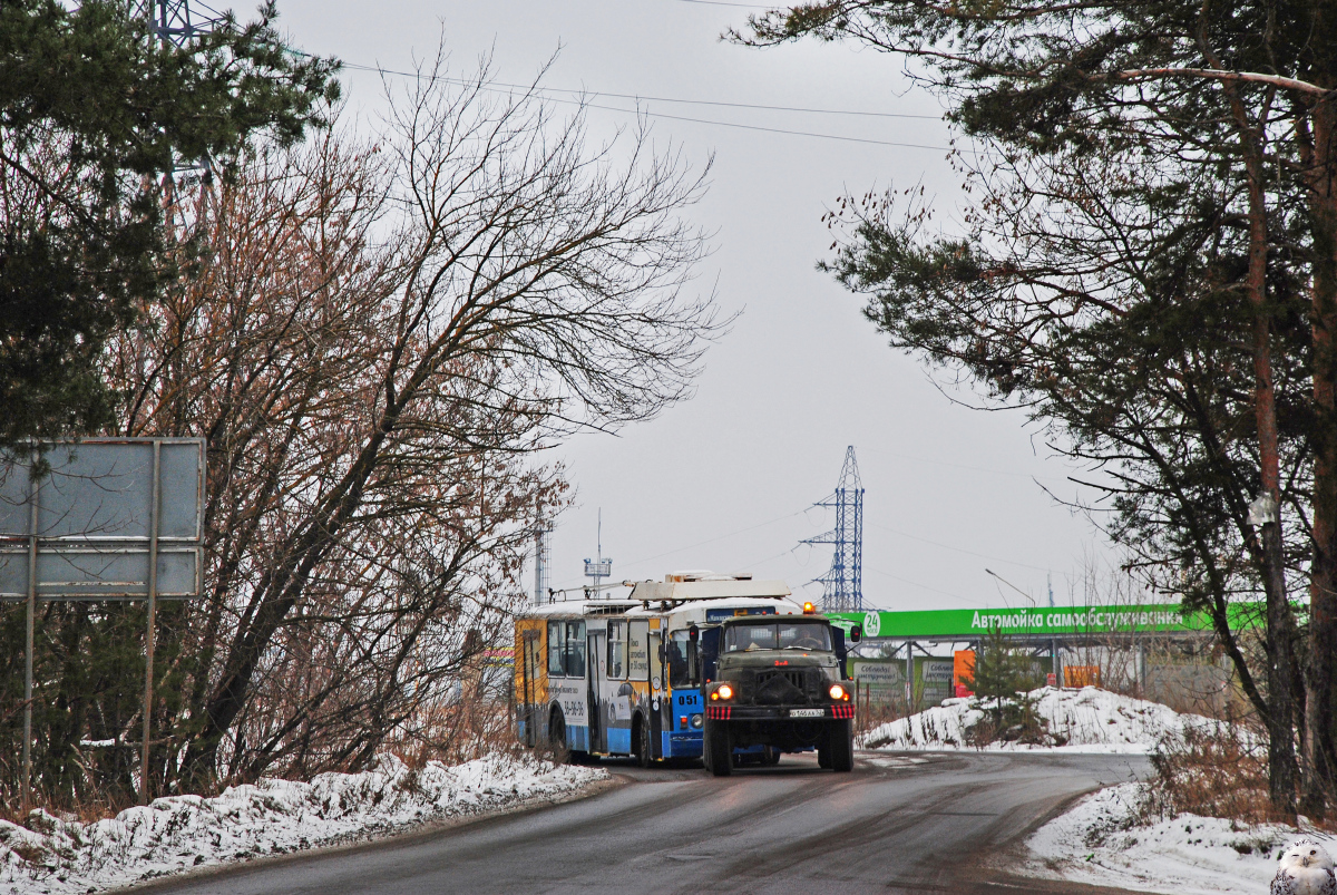 Дзержинск, ЗиУ-682Г [Г00] № 051; Дзержинск — Деятельность Музея городского транспорта; Дзержинск — Перегон троллейбуса ЗиУ-682Г [Г00] № 051 в трамвайное депо для Музея городского транспорта