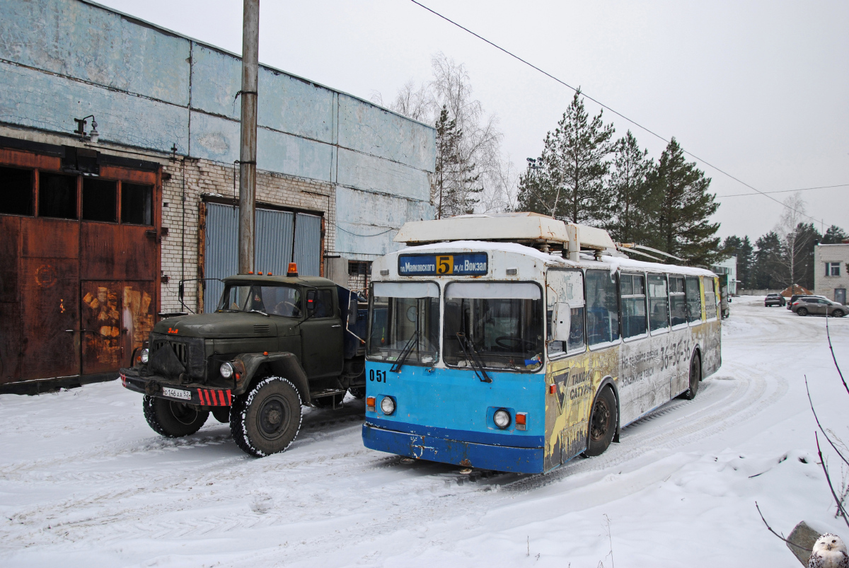 Дзержинск, ЗиУ-682Г [Г00] № 051; Дзержинск — Деятельность Музея городского транспорта; Дзержинск — Перегон троллейбуса ЗиУ-682Г [Г00] № 051 в трамвайное депо для Музея городского транспорта