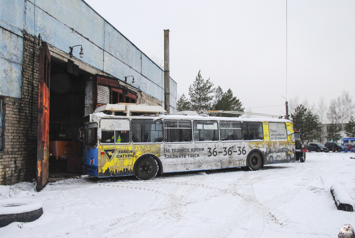 Дзержинск, ЗиУ-682Г [Г00] № 051; Дзержинск — Деятельность Музея городского транспорта; Дзержинск — Перегон троллейбуса ЗиУ-682Г [Г00] № 051 в трамвайное депо для Музея городского транспорта