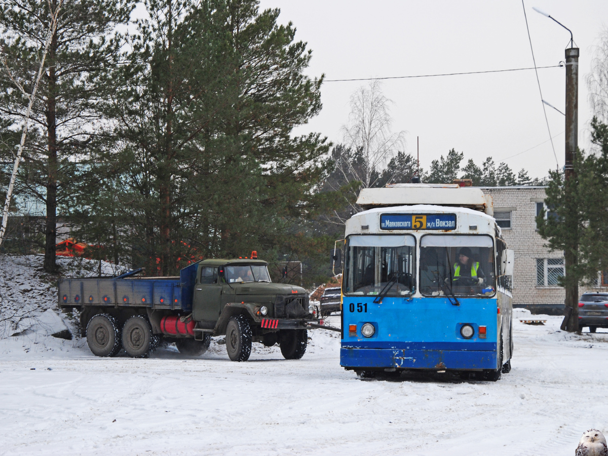 Дзержинск, ЗиУ-682Г [Г00] № 051; Дзержинск — Деятельность Музея городского транспорта; Дзержинск — Перегон троллейбуса ЗиУ-682Г [Г00] № 051 в трамвайное депо для Музея городского транспорта