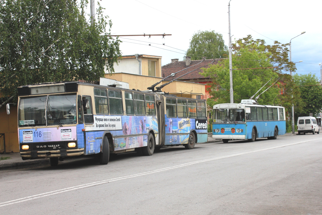 Перник, DAC-Чавдар 317ETR № 116; Перник, ЗиУ-682В1УБ № 223