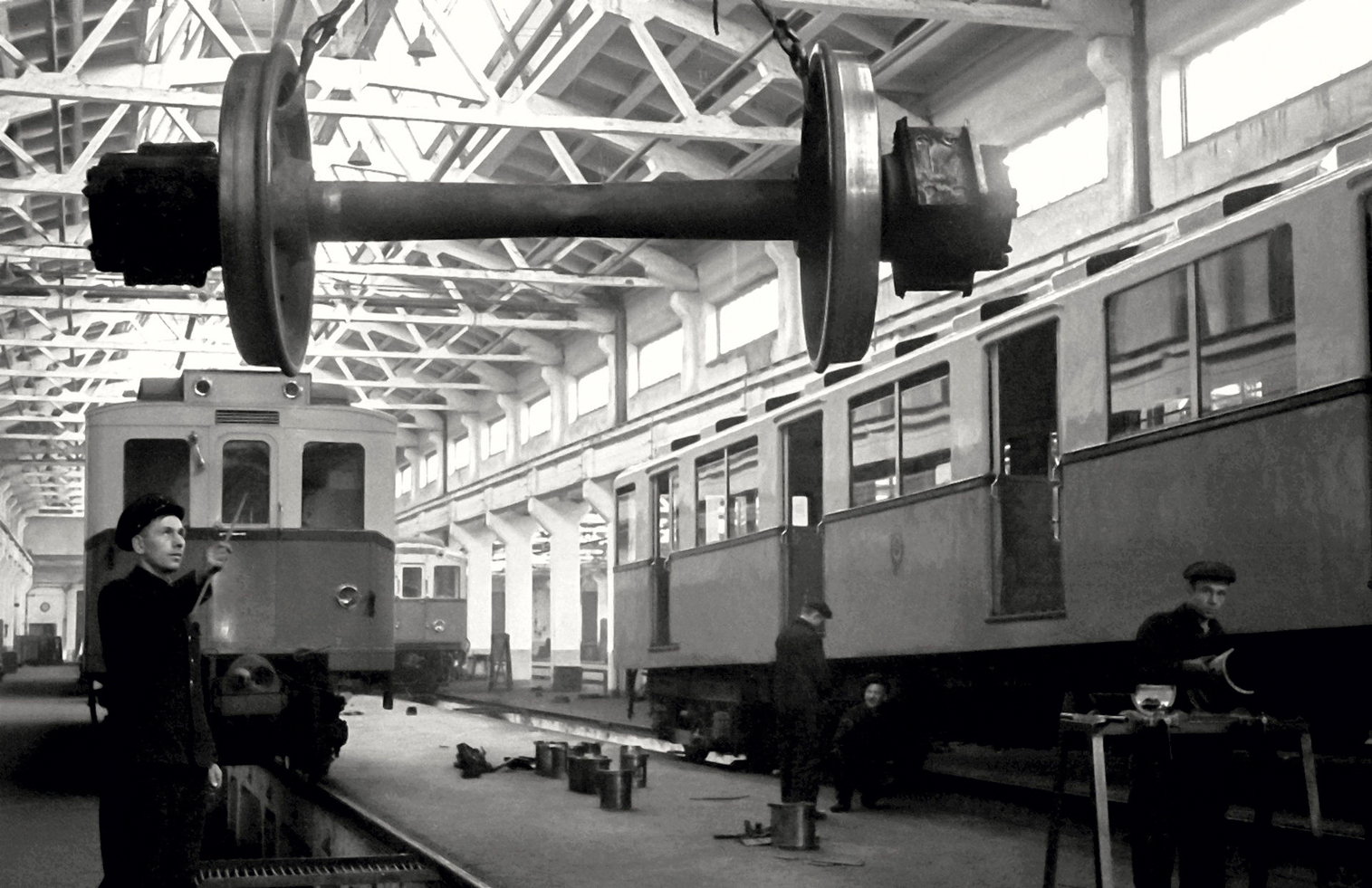 Moscow — Metro — Vehicles — Type V; Moscow — Metro — Vehicles — Type A/B; Moscow — Metropolitan — historical photos (1933-1991)
