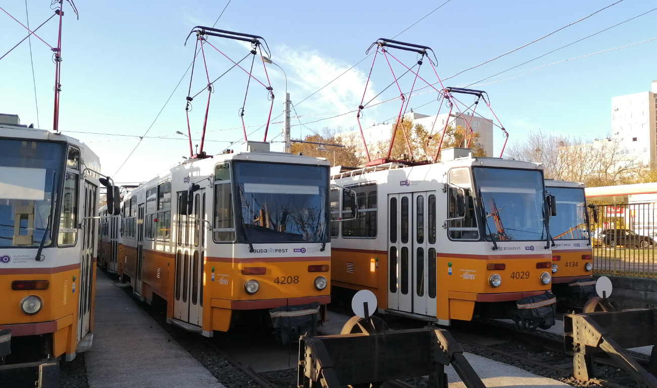 Будапешт, Tatra T5C5K2 № 4208; Будапешт, Tatra T5C5K2 № 4029; Будапешт — Трамвайные депо