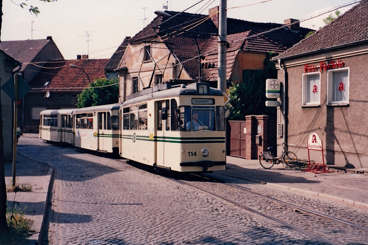 Бранденбург-на-Хафеле, Gotha T59E № 114; Бранденбург-на-Хафеле, Gotha B2D (Tatra) № 245; Бранденбург-на-Хафеле — Пригородная линия на Кирхмёзер (закрыта 28.09.2002)