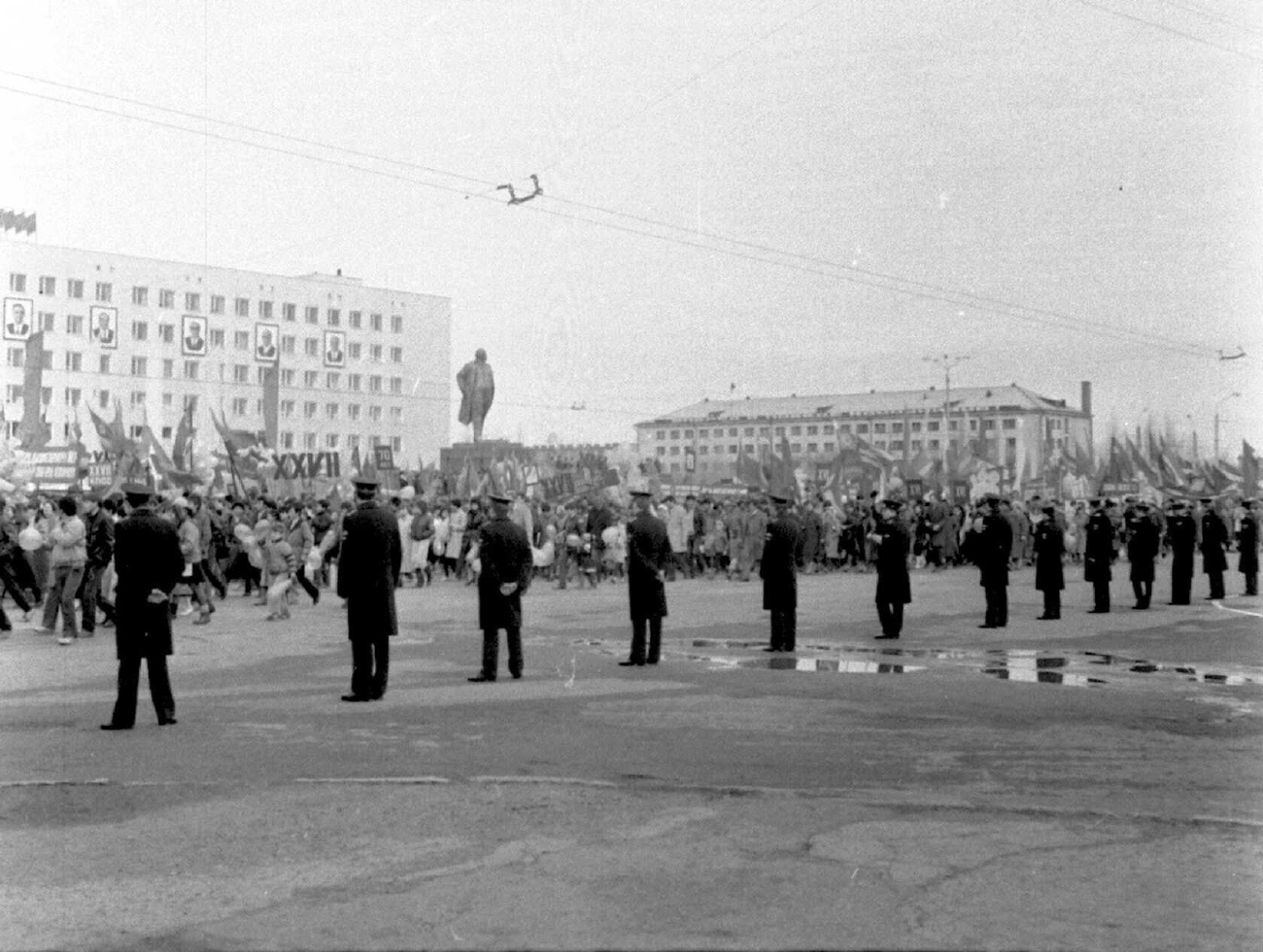 阿克托比 — Old Photos; 阿克托比 — Trolleybus Lines and Infrastructure