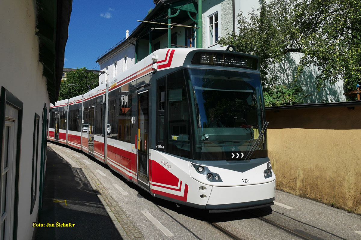 Гмунден - Форхдорф - Ламбах, Vossloh Tramlink V3 № 123