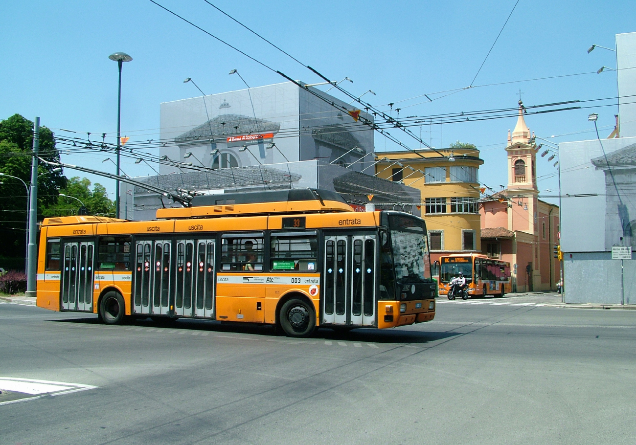 Болонья, Menarini Monocar 220 FLU № 003; Болонья — Троллейбусные линии и инфраструктура