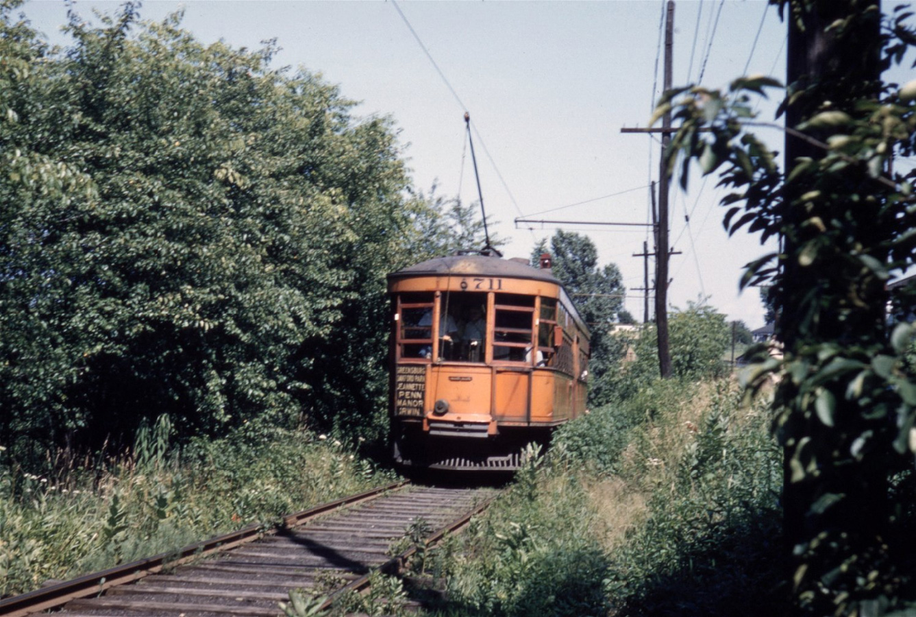 Западная Пенсильвания, Четырёхосный моторный Cincinnati № 711; Западная Пенсильвания — 13.07.1952 — Последняя поездка по линии Ирвин–Гринсберг