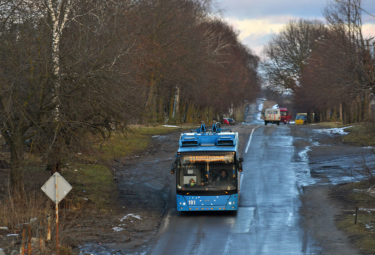 Ровно, Дніпро Т203 № 191; Ровно — Троллейбусные маршруты с использованием автономного хода