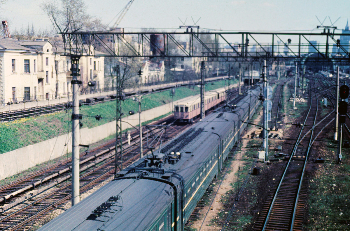 Москва — Метрополитен — [4] Филёвская линия; Москва — Метрополитен — Подвижной состав — Д; Москва — Метрополитен — Исторические фотографии (1933-1991)