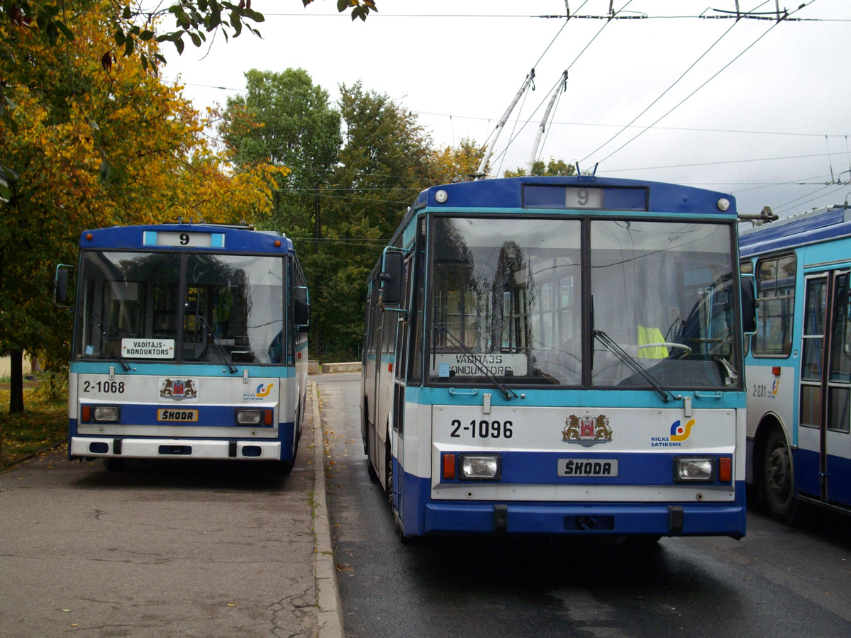 Riga, Škoda 14Tr02/6 č. 2-1096