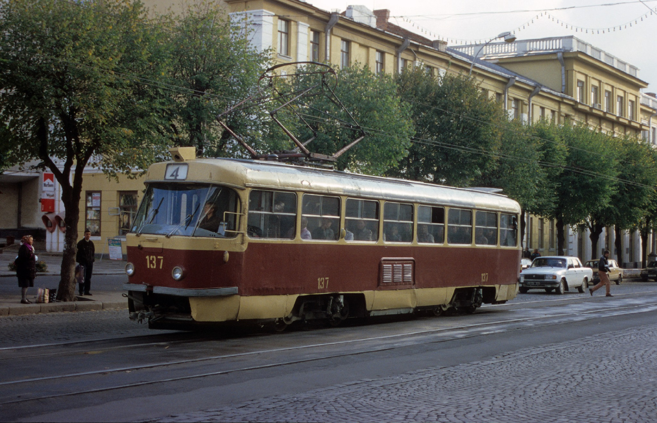 Татра 137