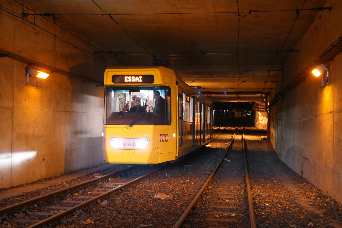 Шарлеруа — Excursion with the renovated 7409 and the original 7414 to and along the unused metro (20/02/2022); Шарлеруа — Станции и инфраструктура (неиспользуемые)