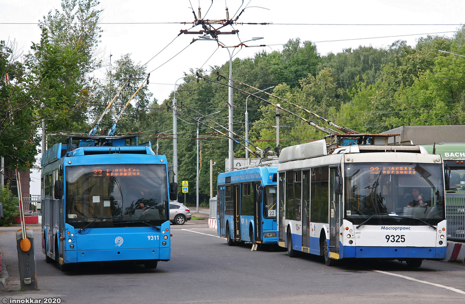 Москва, Тролза-5265.00 «Мегаполис» № 9311; Москва, Тролза-5265.00 «Мегаполис» № 9325