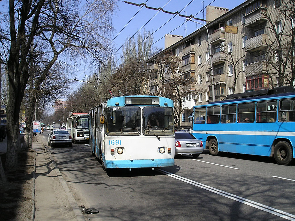 Donețk, ZiU-682GN nr. 1691