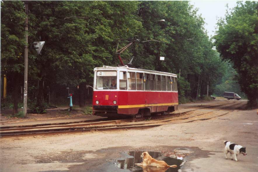 Ярославль, 71-605 (КТМ-5М3) № 11; Ярославль — Исторические фотографии; Транспорт и животные