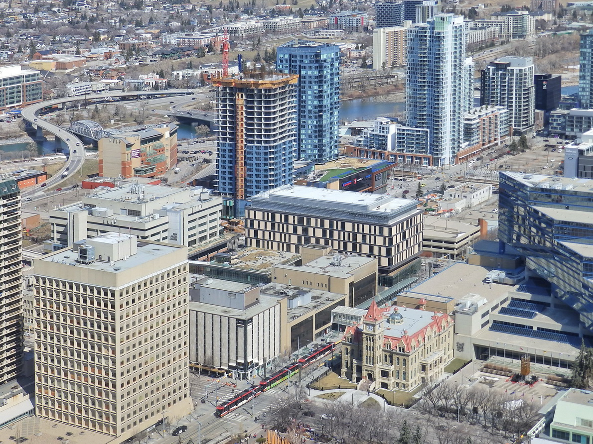 Calgary, Siemens S200 — 2429; Calgary, Siemens S200 — 2406; Calgary — C-Train LRT: lines and stations
