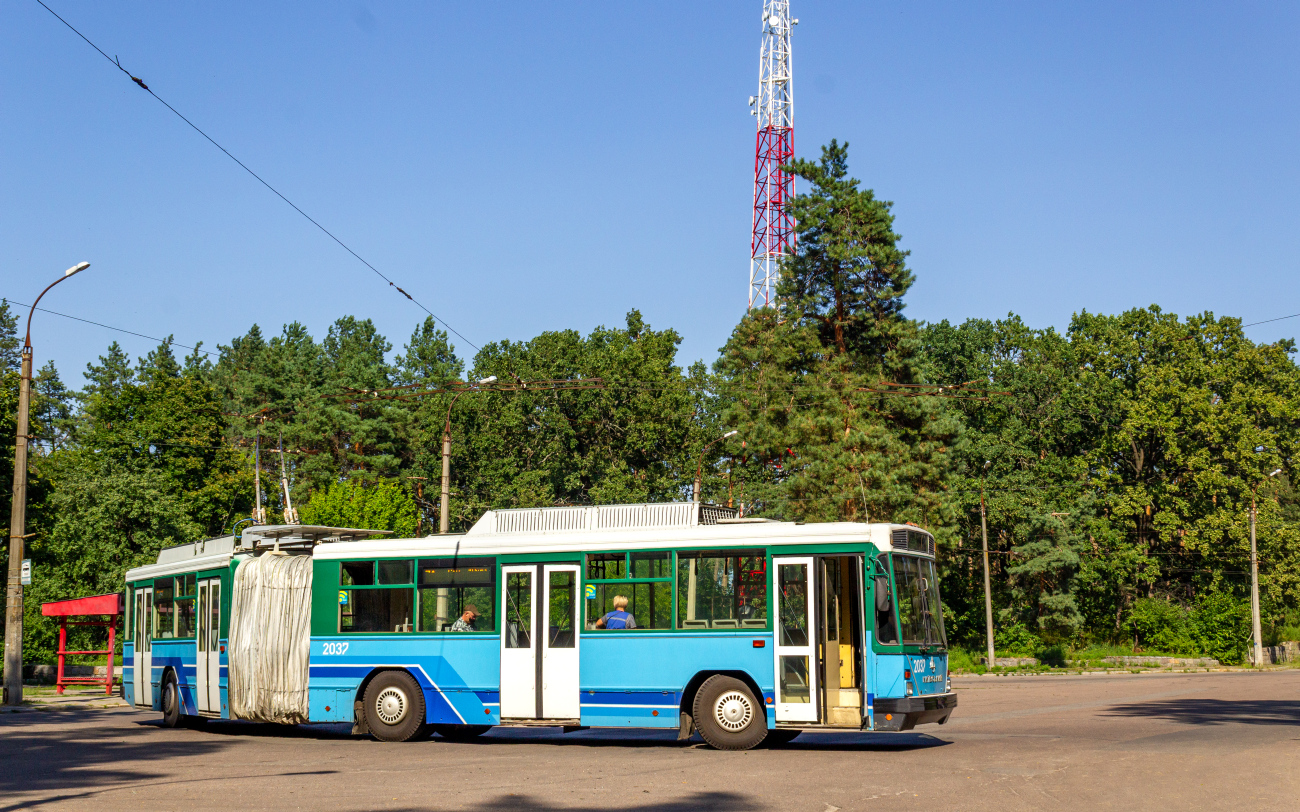 Черкассы, Киев-12.05 № 2037