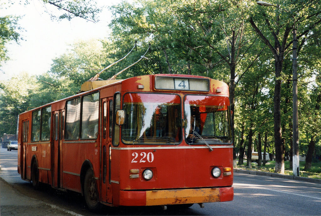 Белгород, ЗиУ-682В № 220; Белгород — Старые фотографии