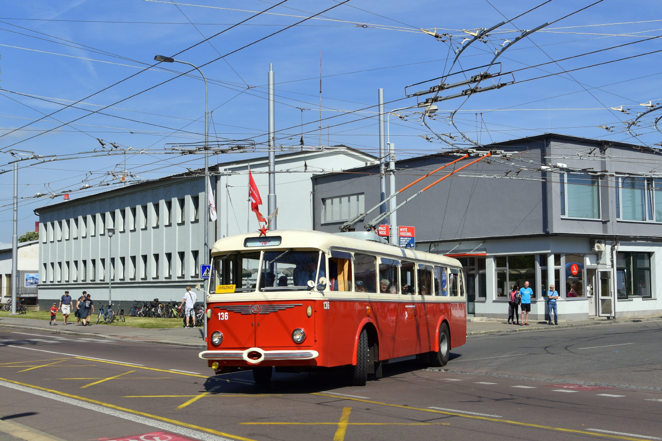 Пардубице, Škoda 8Tr9 № 136; Пардубице — Празднование 70-летия троллейбусного движения в Пардубице